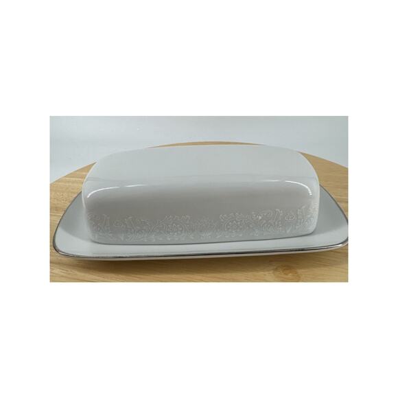 Butter Dish Crown Victoria Lovelace Fine China 2 Piece Made in Japan Vintage - Picture 1 of 16